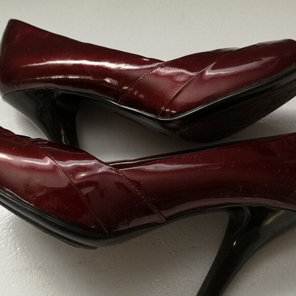 Sofft Ladies Size 7 1/2W Burgundy Open Toe Leather Upper Dress Shoes - Picture 4 of 4